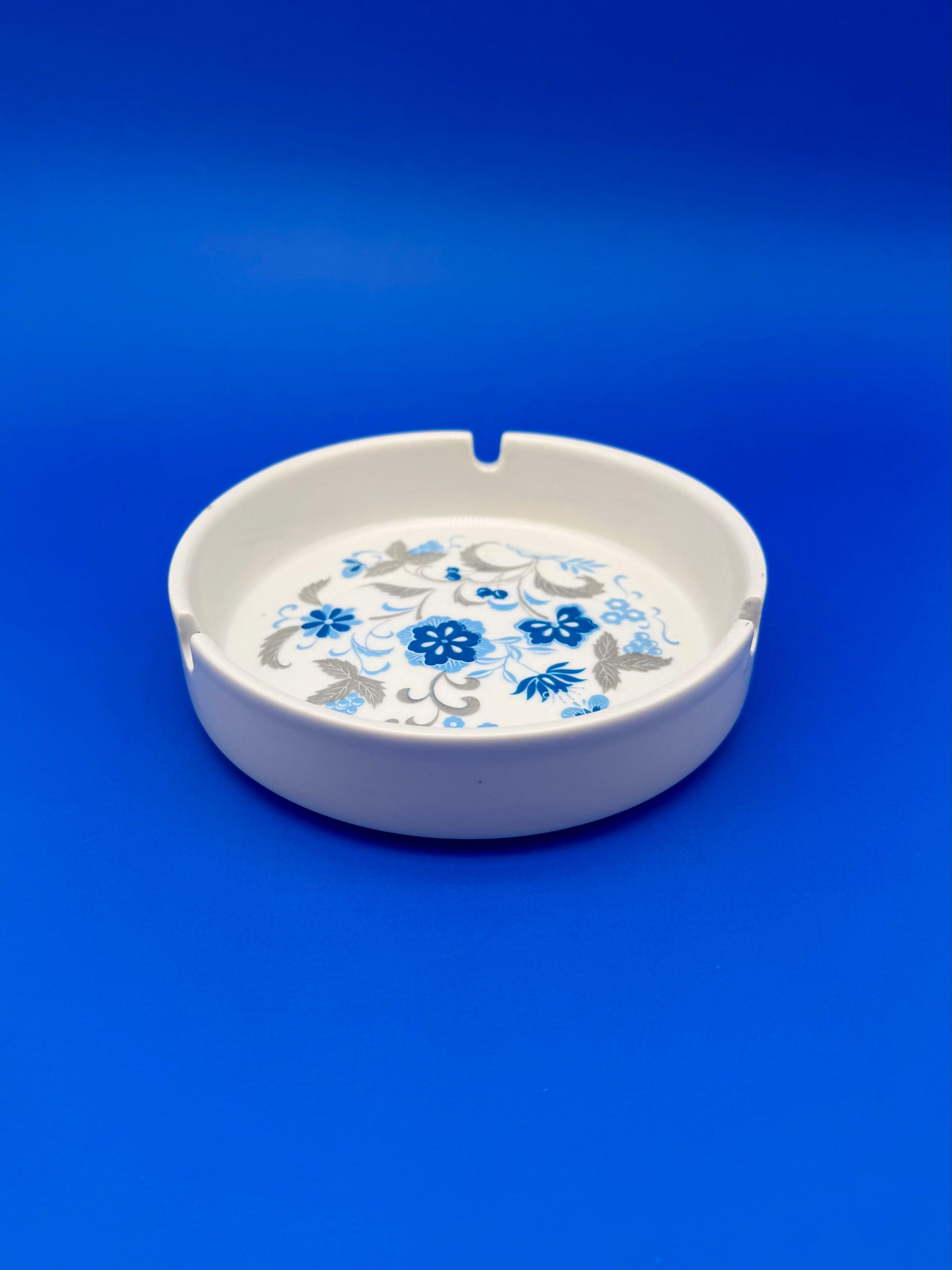 Lelia-Smoking Accessory-Pearl's Puff Parlor