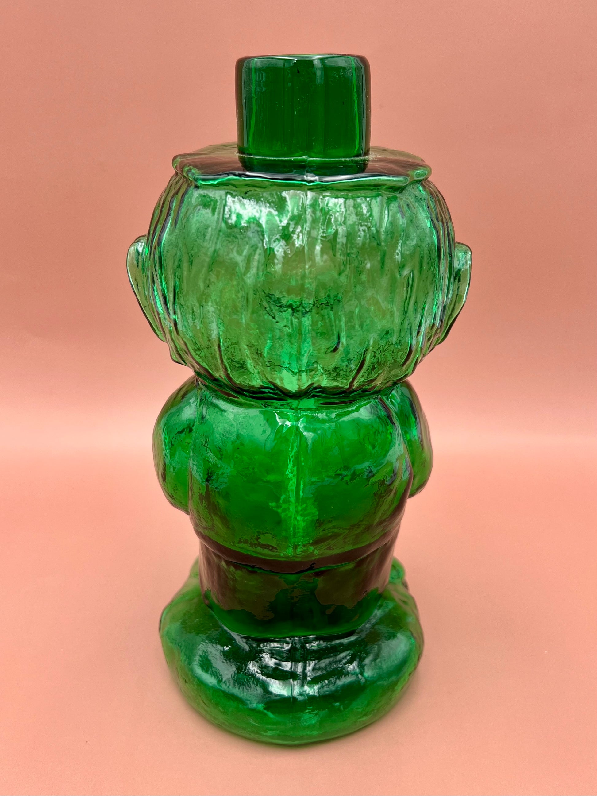 Liam-Decanter-Pearl&#39;s Puff Parlor