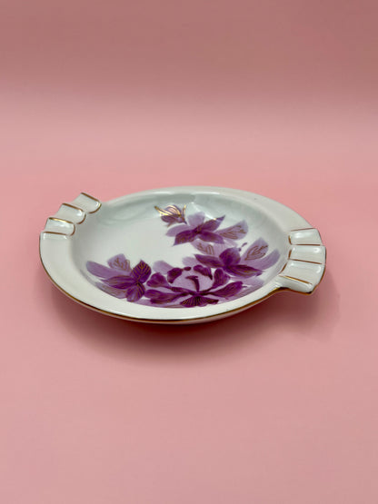 Liliana-Smoking Accessory-Pearl&#39;s Puff Parlor