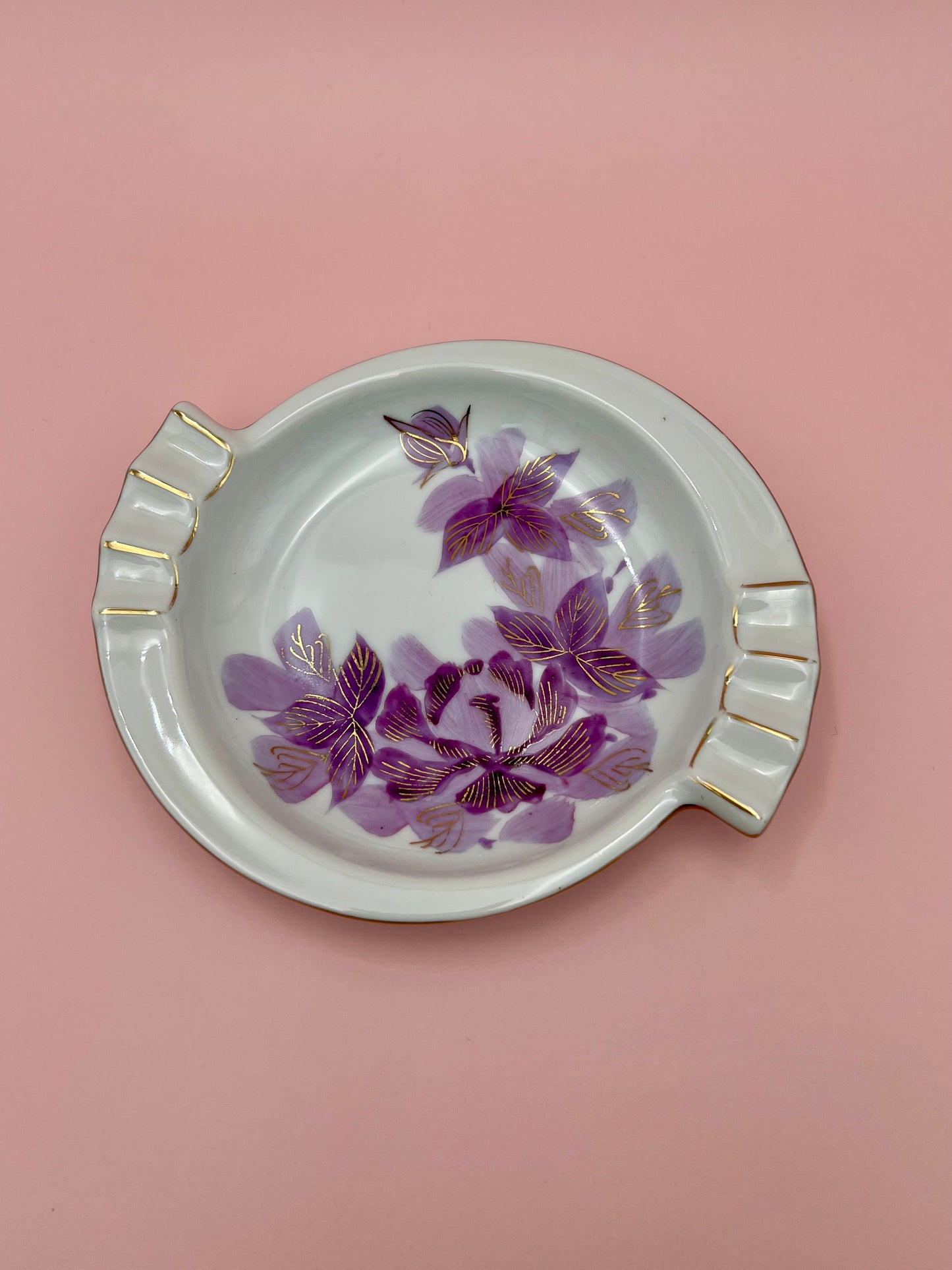 Liliana-Smoking Accessory-Pearl&#39;s Puff Parlor