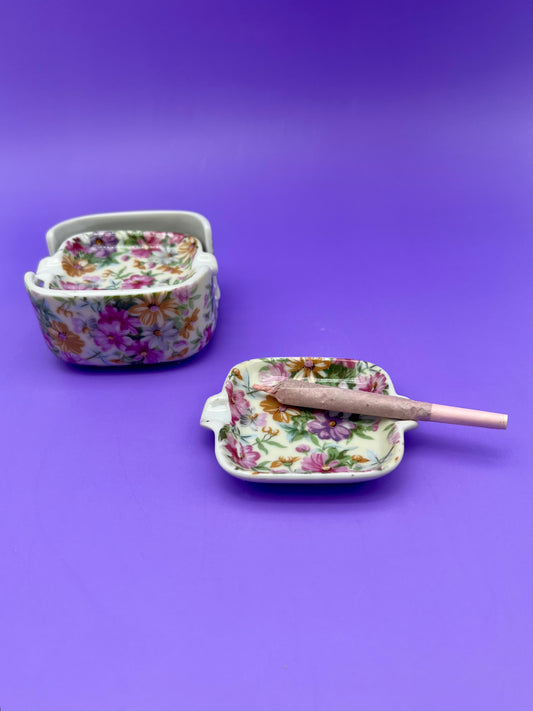 Lisbeth Set-Smoking Accessory-Pearl's Puff Parlor