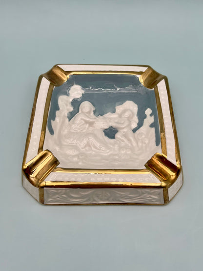 Livia-Smoking Accessory-Pearl's Puff Parlor