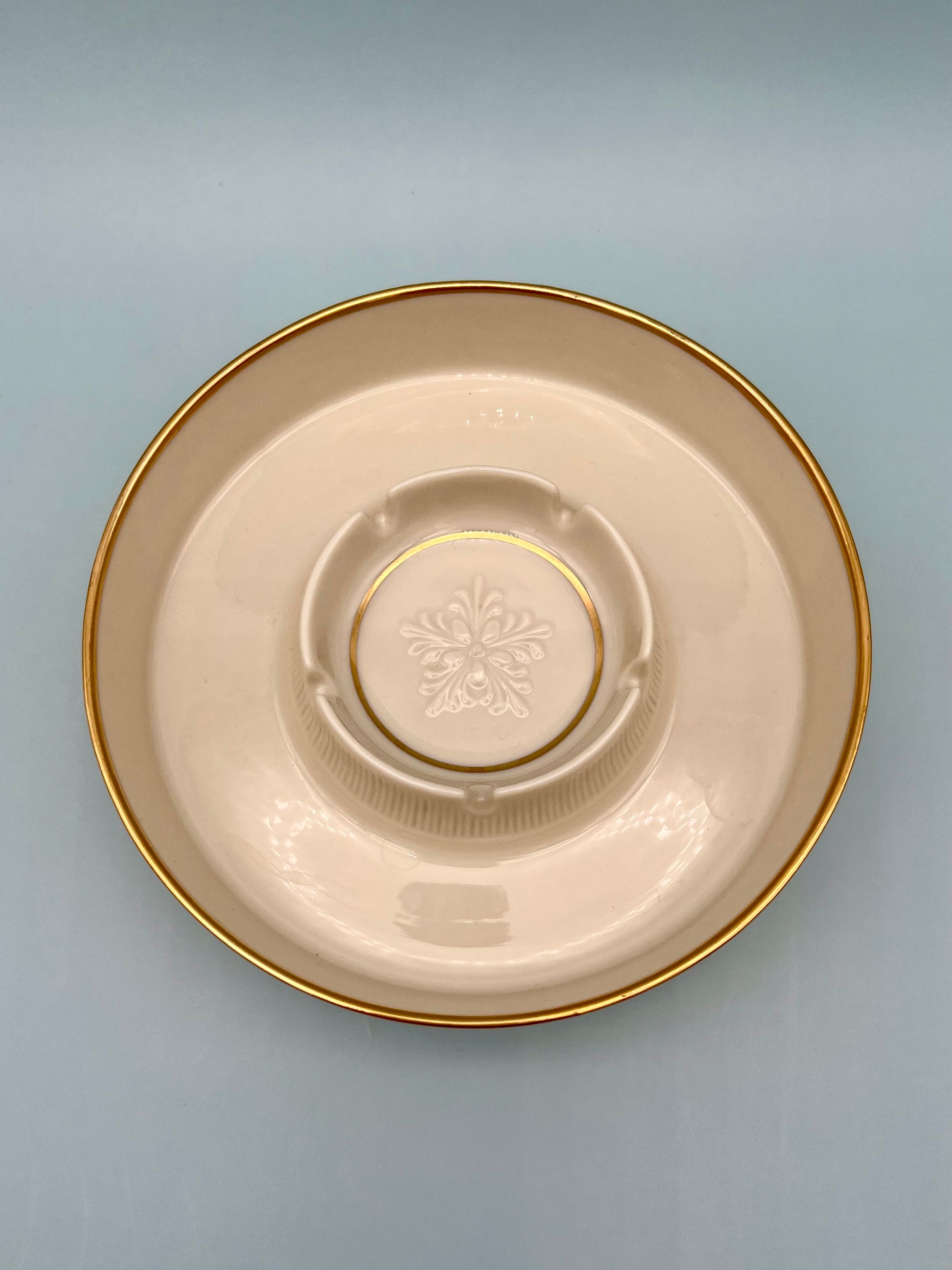 Lynette-Smoking Accessory-Pearl's Puff Parlor