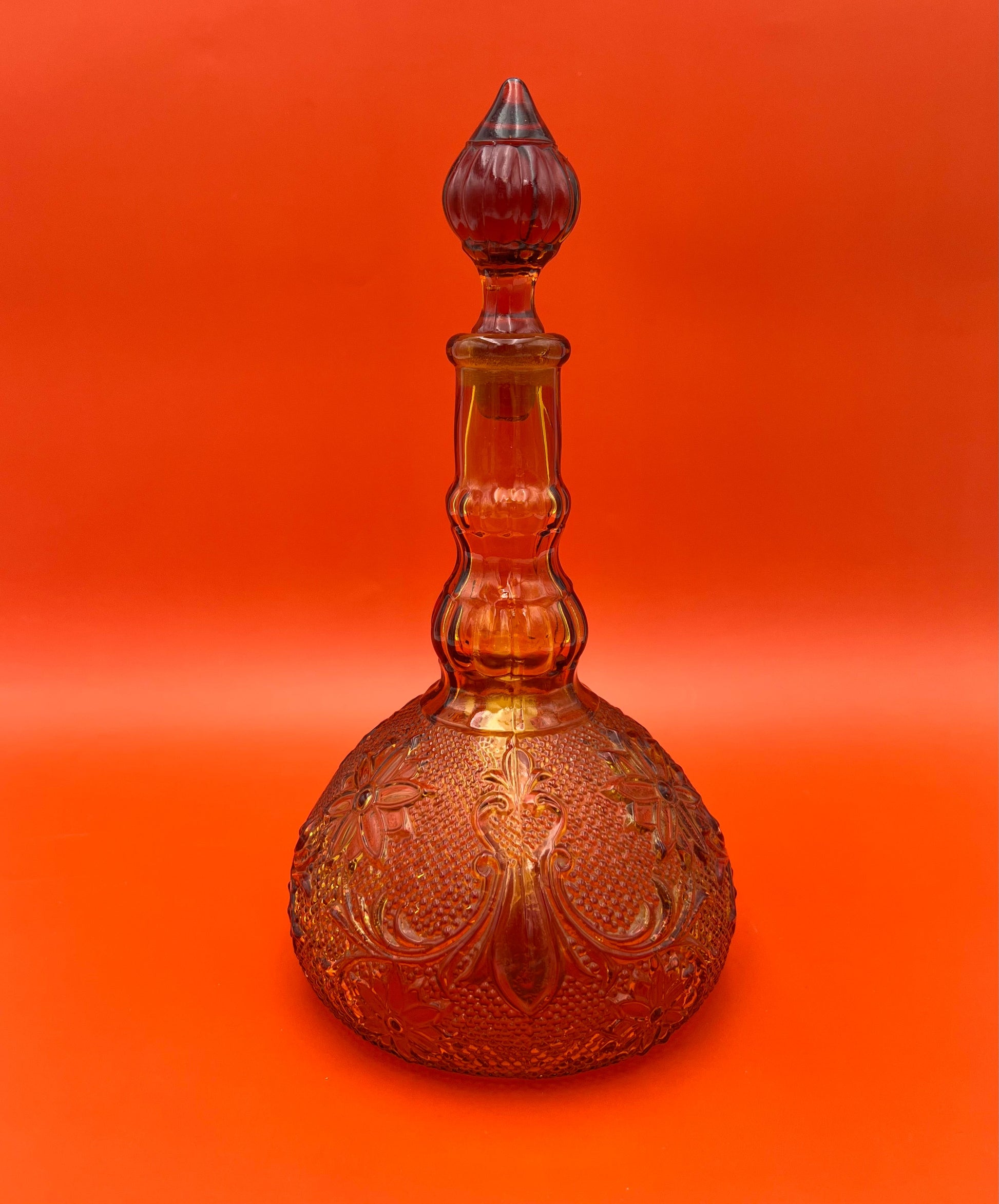 Mabel-Decanter-Pearl's Puff Parlor
