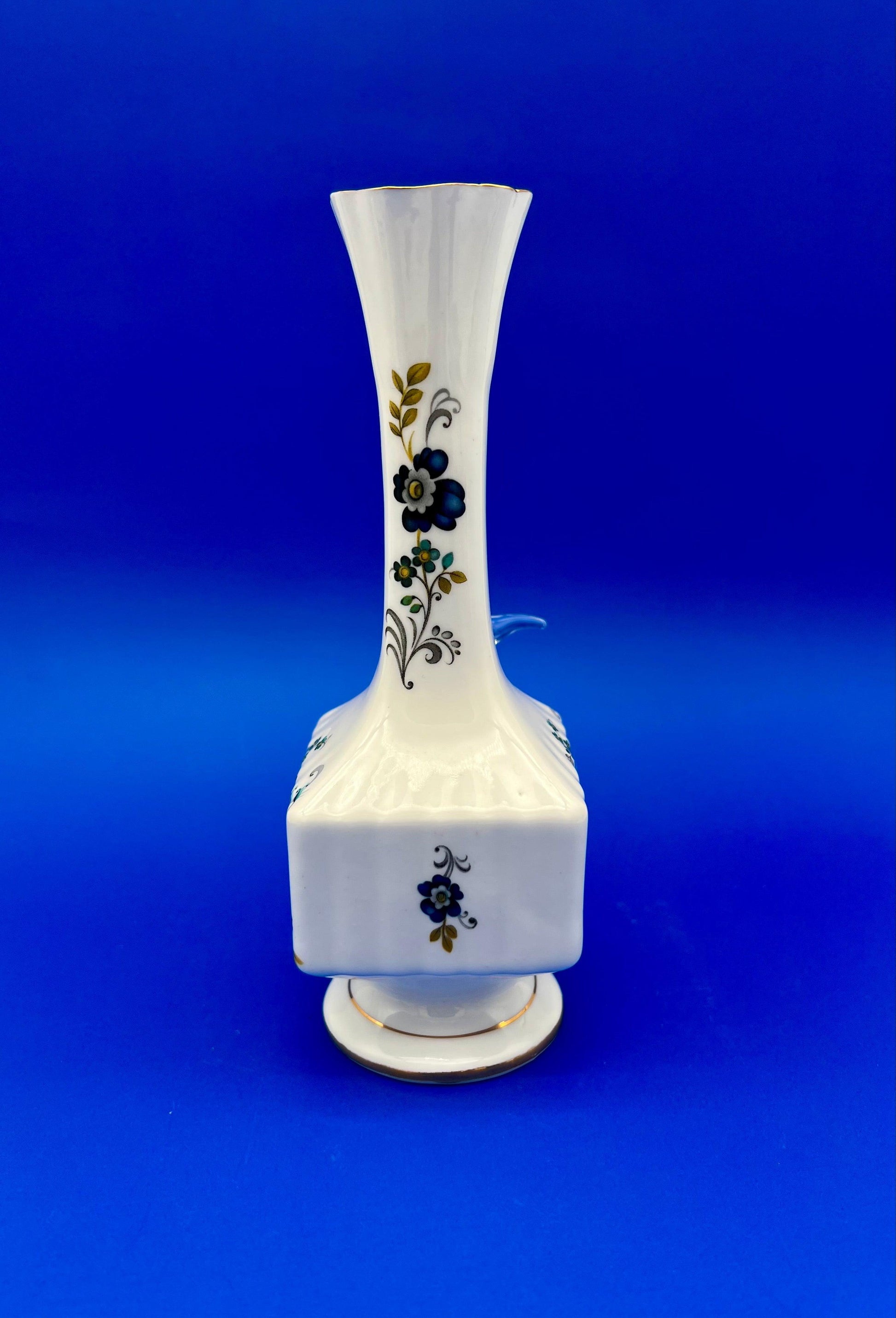 Marnie-Petite Water Pipe-Pearl's Puff Parlor