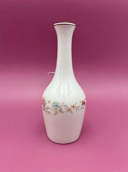 Meghan-Petite Water Pipe-Pearl&#39;s Puff Parlor