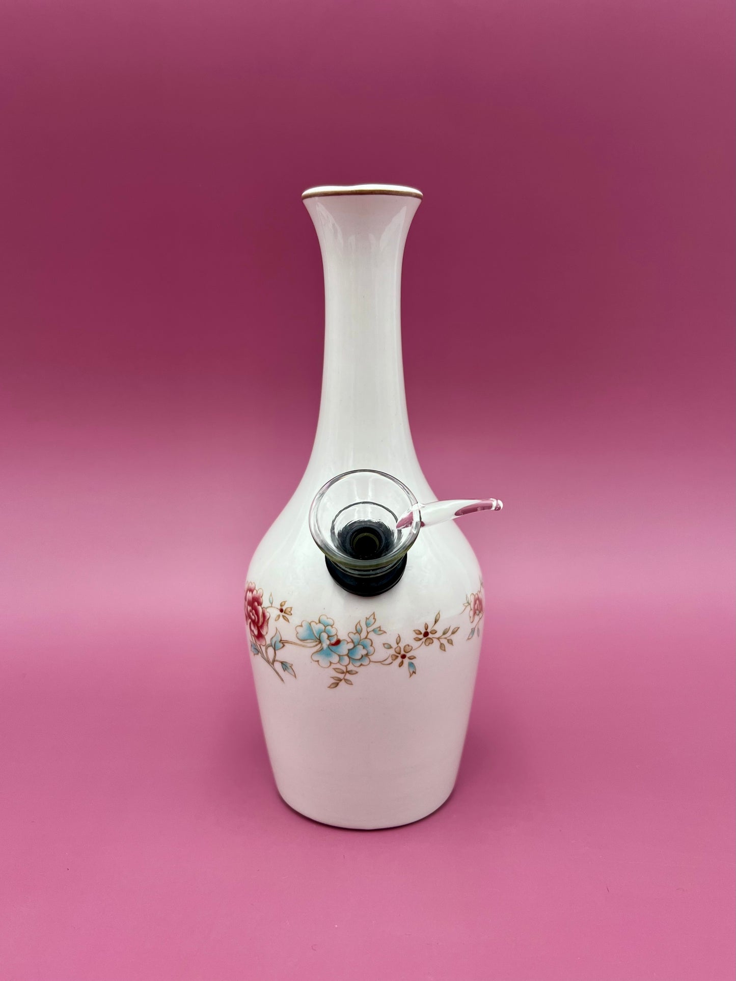 Meghan-Petite Water Pipe-Pearl&#39;s Puff Parlor