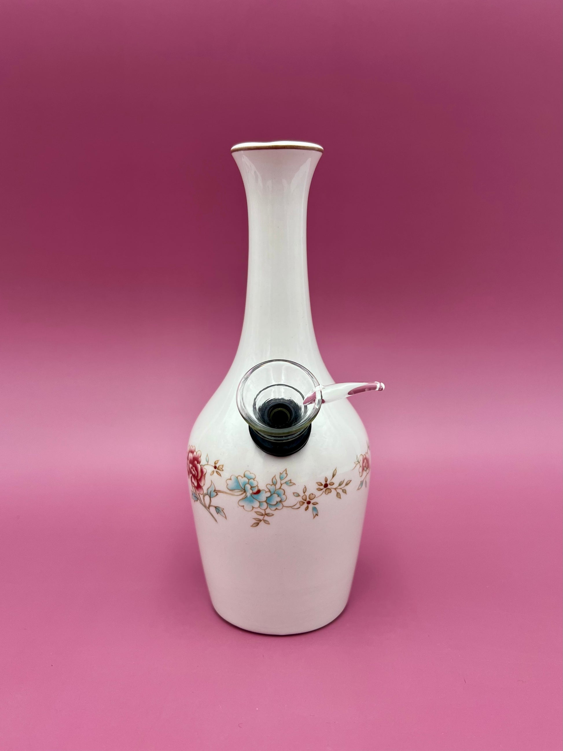 Meghan-Petite Water Pipe-Pearl&#39;s Puff Parlor