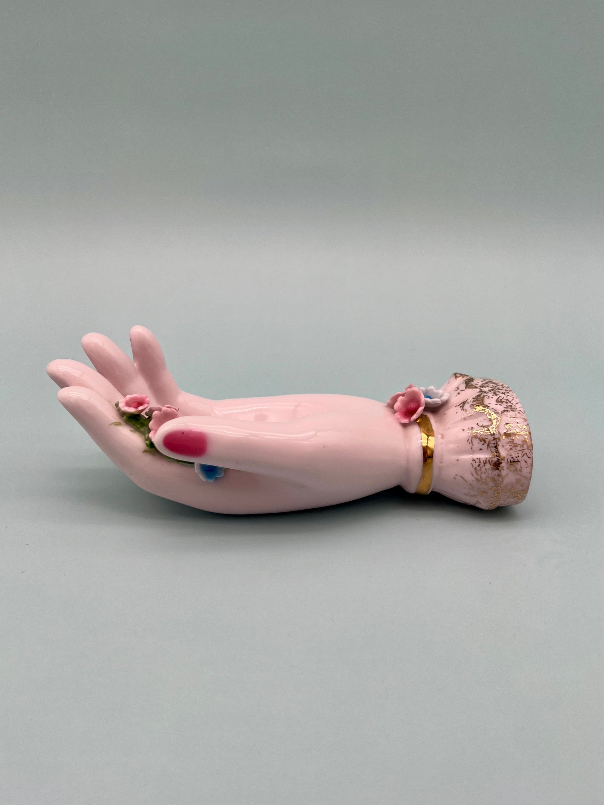 Nessa-Smoking Accessory-Pearl&#39;s Puff Parlor