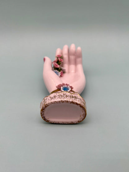 Nessa-Smoking Accessory-Pearl&#39;s Puff Parlor
