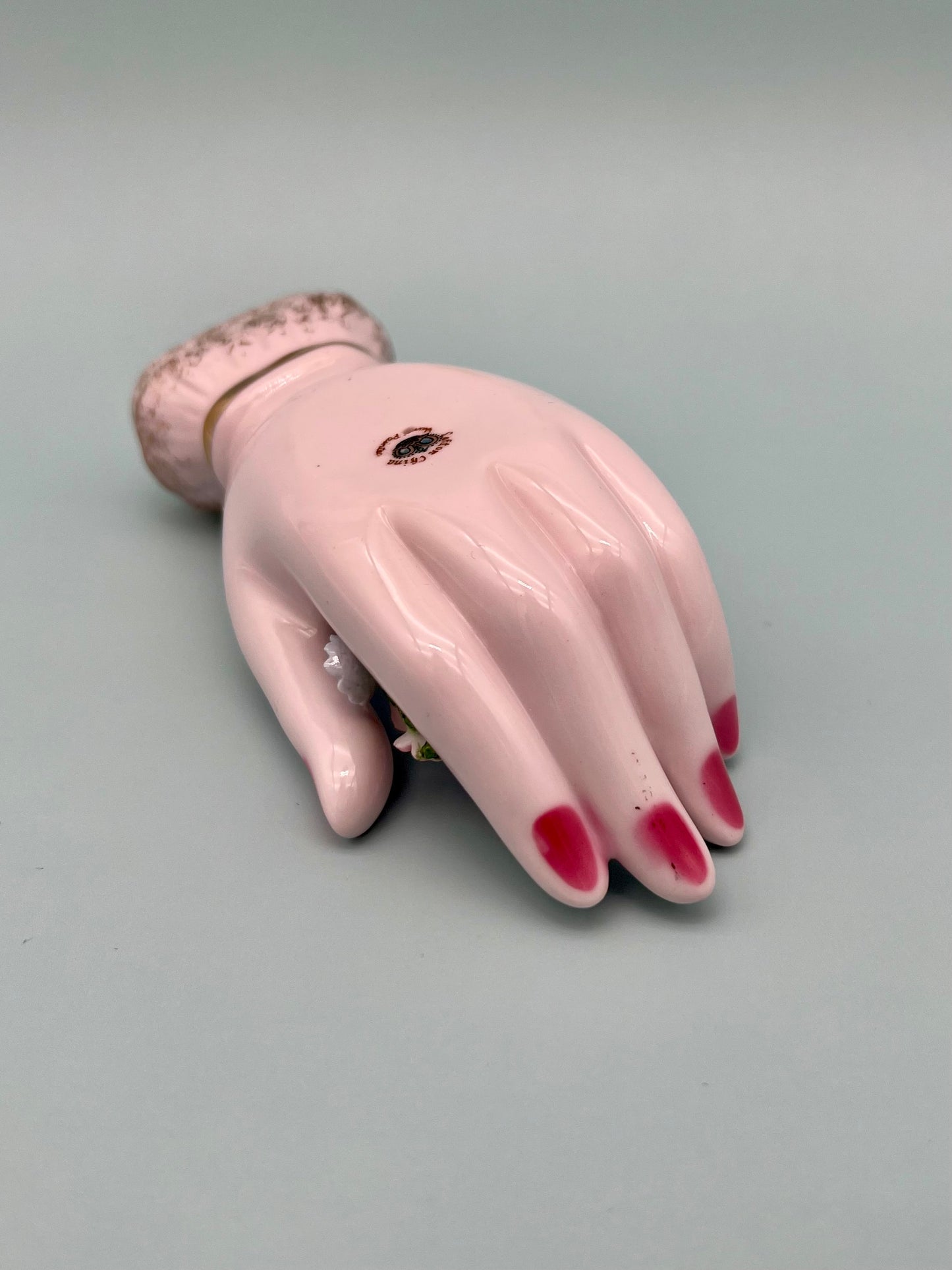 Nessa-Smoking Accessory-Pearl&#39;s Puff Parlor