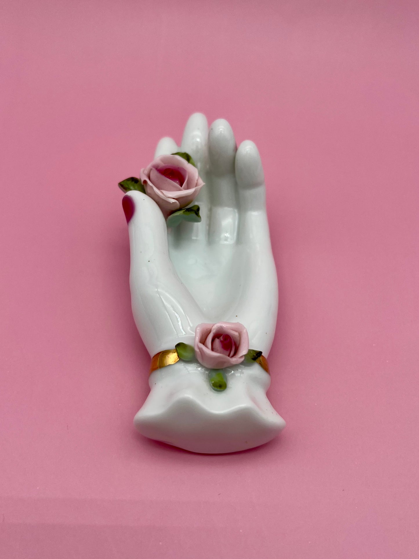 Nessa-Smoking Accessory-Pearl's Puff Parlor
