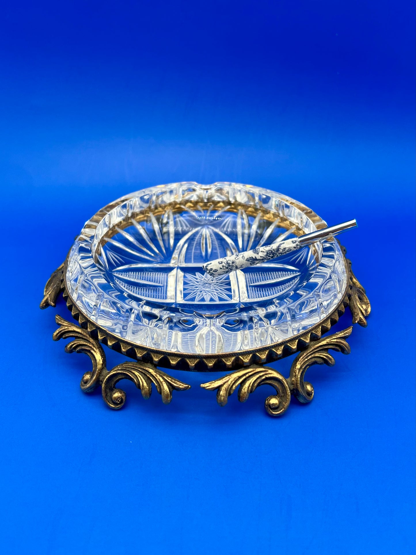 Ophelia-Smoking Accessory-Pearl's Puff Parlor