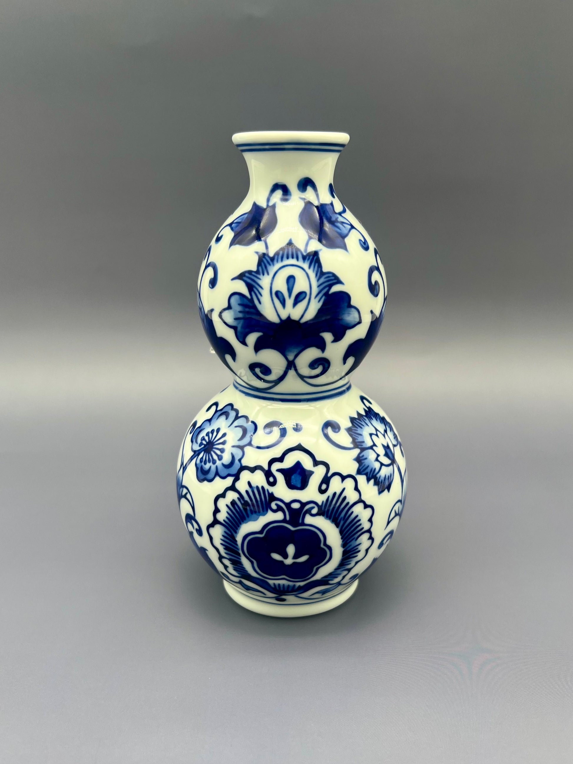 Peony-Petite Water Pipe-Pearl&#39;s Puff Parlor
