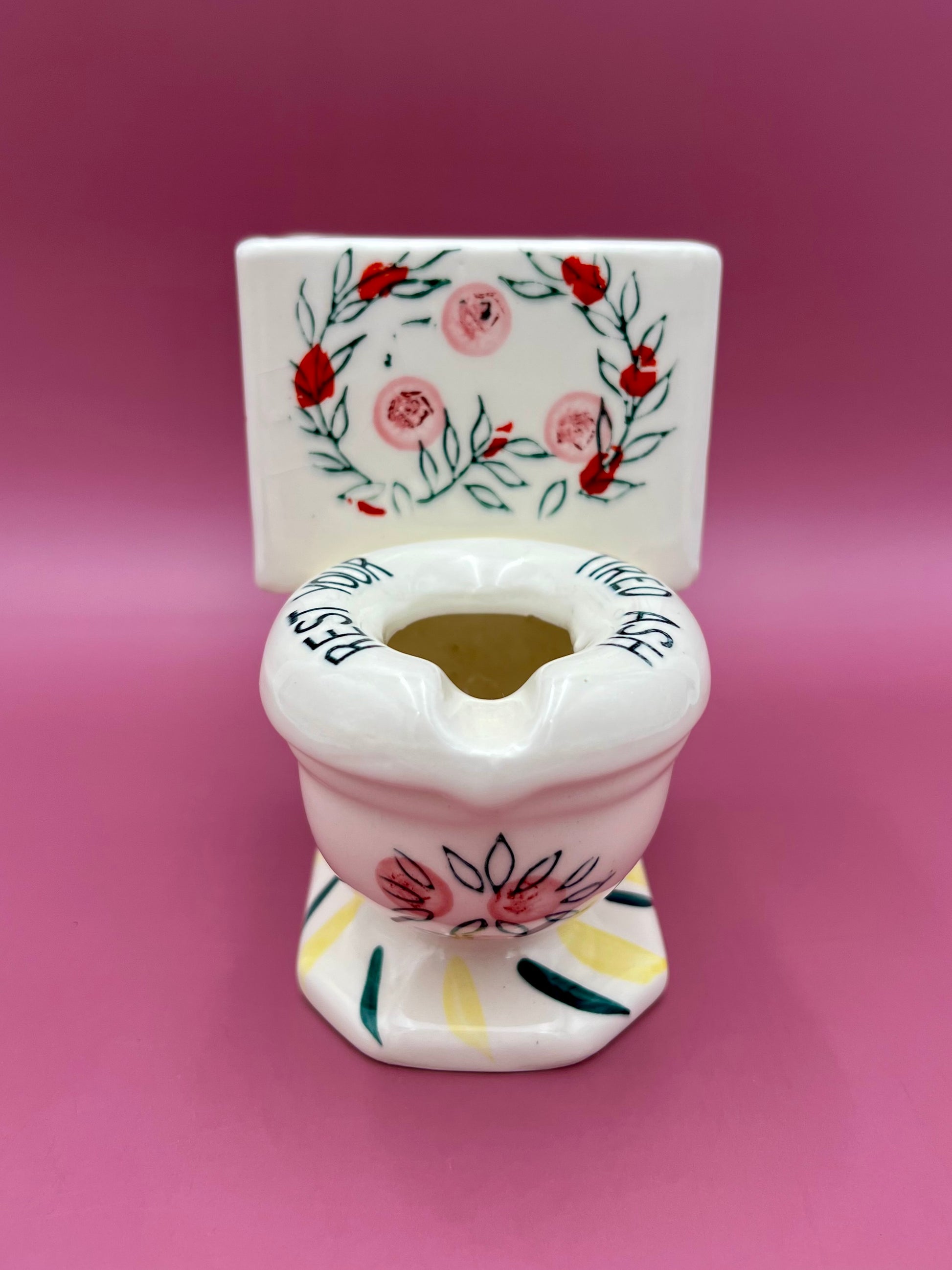 Queenie-Smoking Accessory-Pearl's Puff Parlor