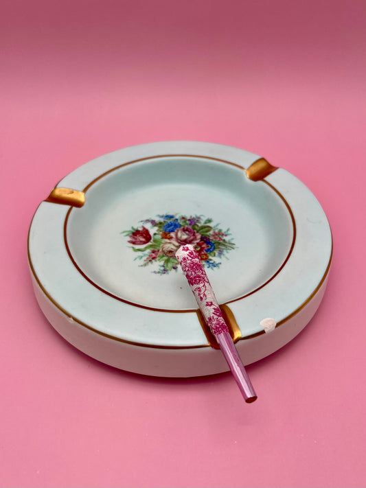 Raffaela-Smoking Accessory-Pearl's Puff Parlor