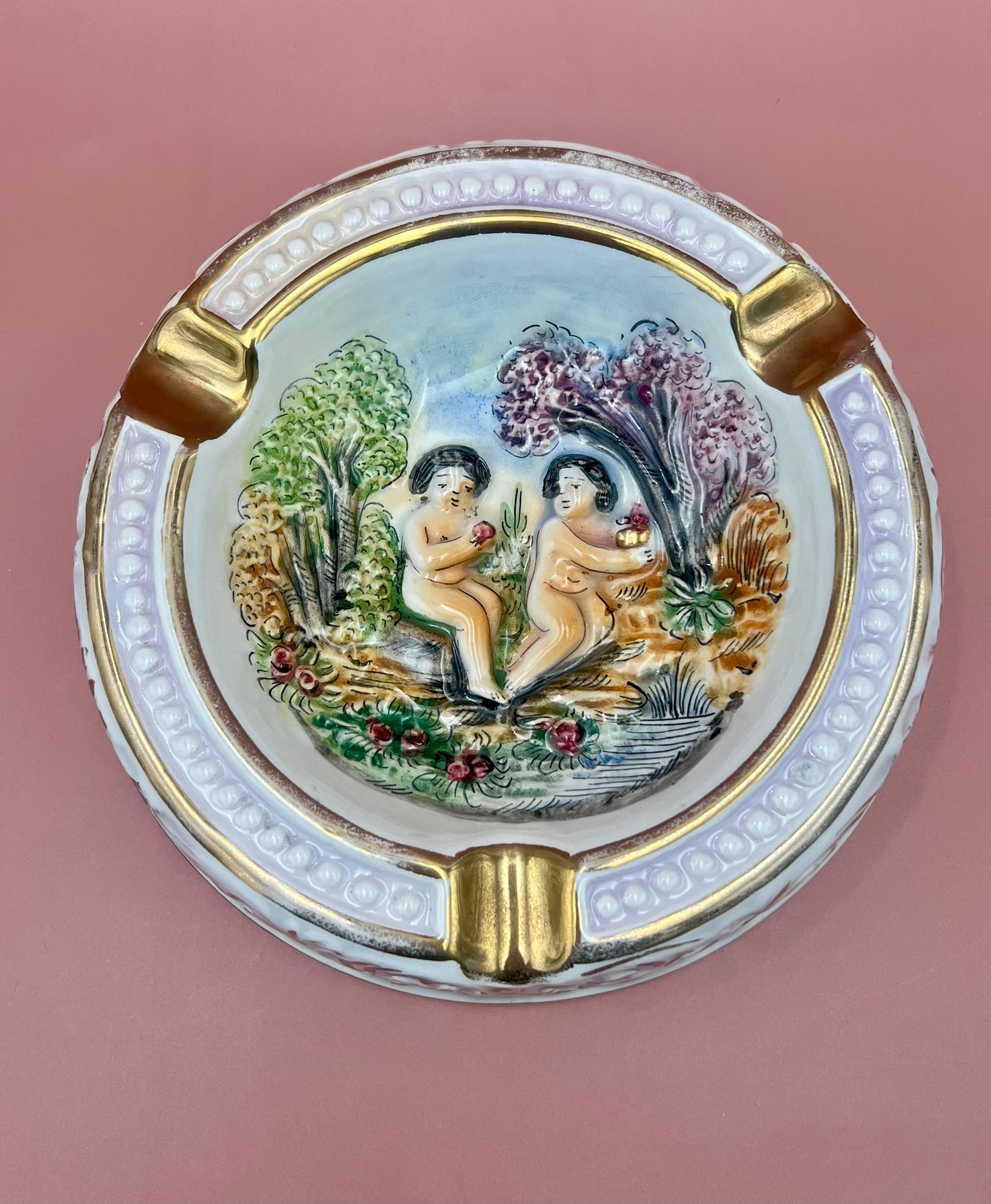 Raphael-Smoking Accessory-Pearl&#39;s Puff Parlor