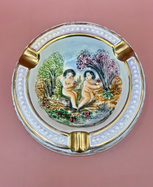 Raphael-Smoking Accessory-Pearl&#39;s Puff Parlor