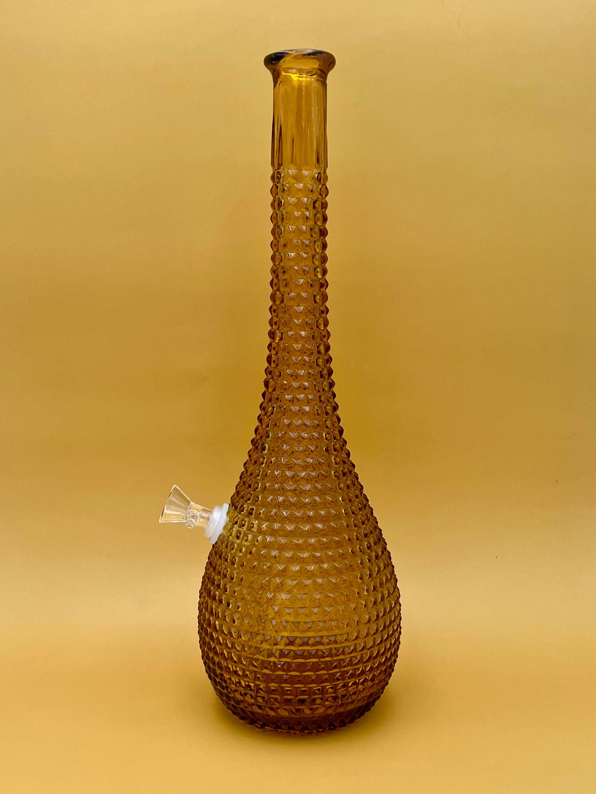 Roberta-Decanter-Pearl&#39;s Puff Parlor