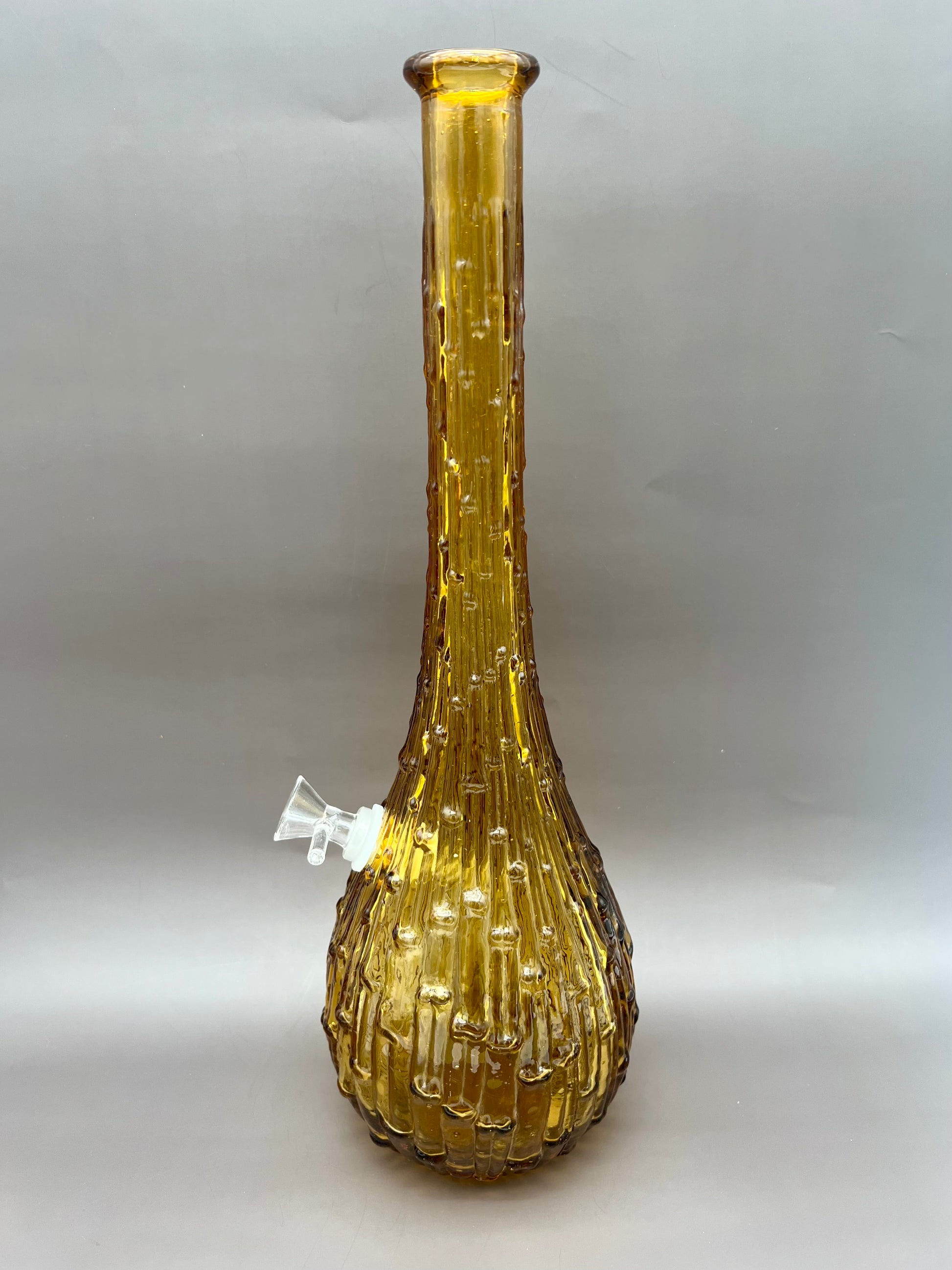 Roberta-Decanter-Pearl&#39;s Puff Parlor