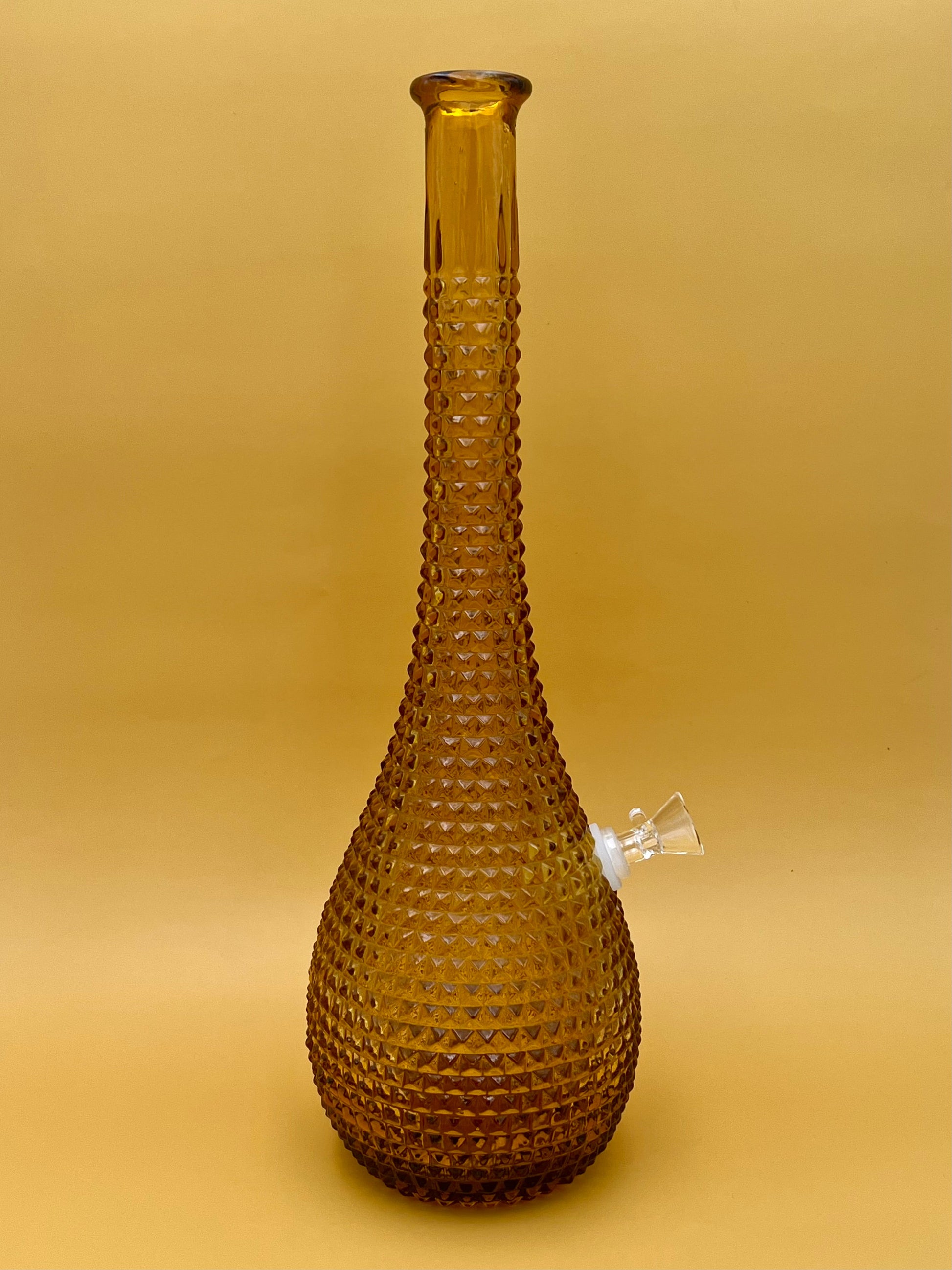 Roberta-Decanter-Pearl&#39;s Puff Parlor