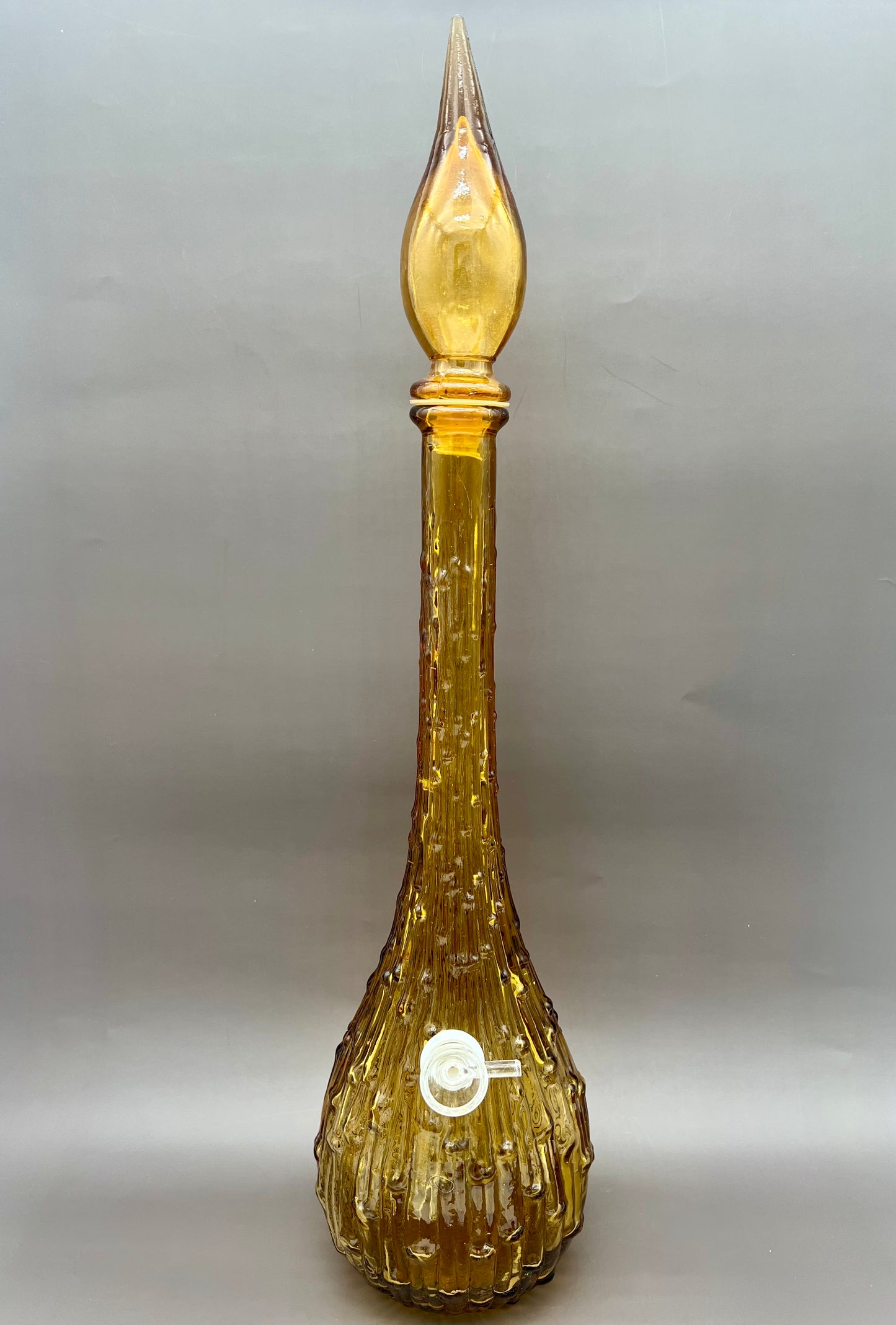 Roberta-Decanter-Pearl&#39;s Puff Parlor