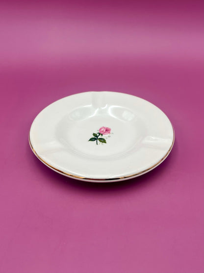Rosalynn-Smoking Accessory-Pearl&#39;s Puff Parlor