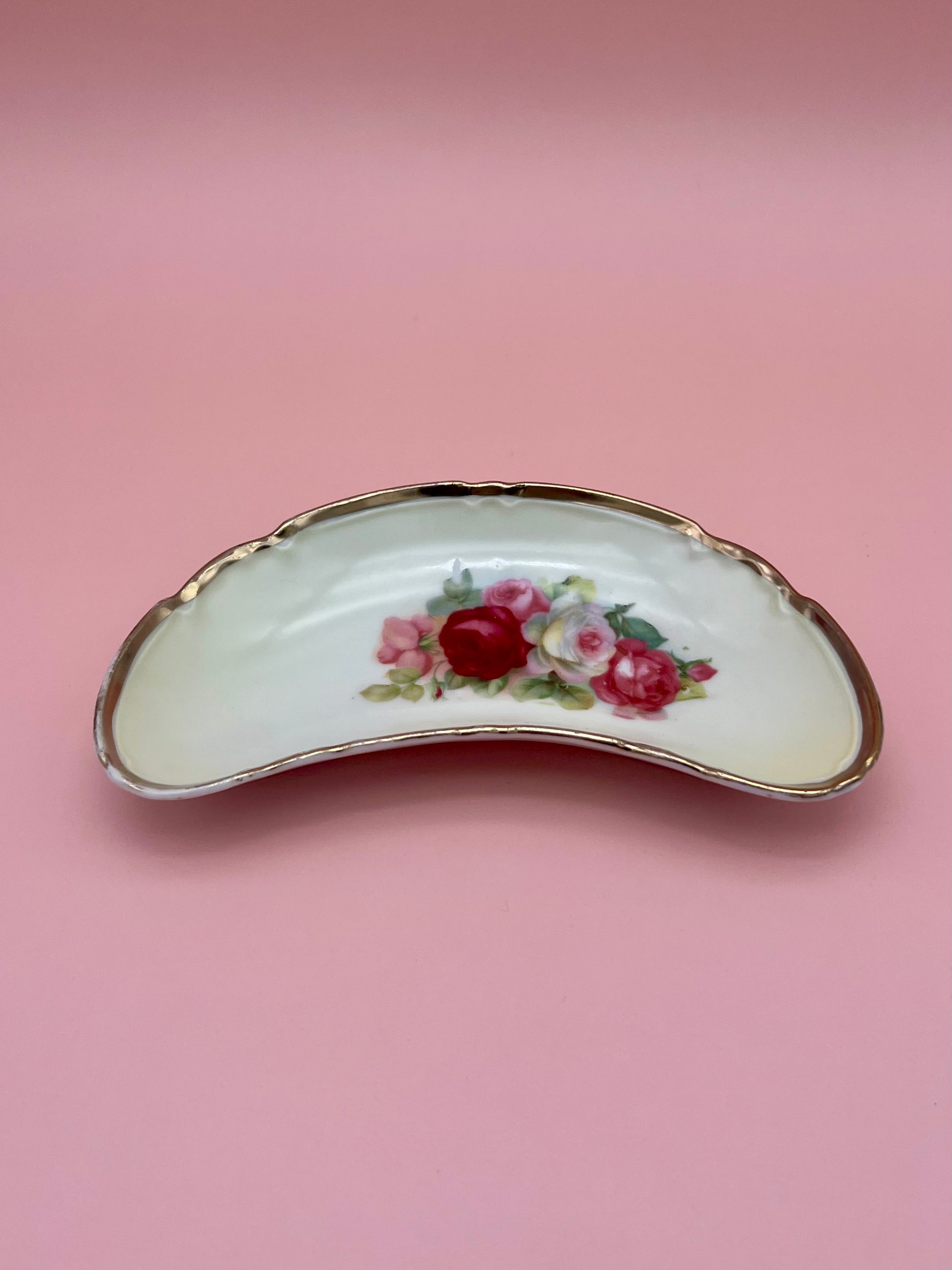 Rose-Smoking Accessory-Pearl&#39;s Puff Parlor