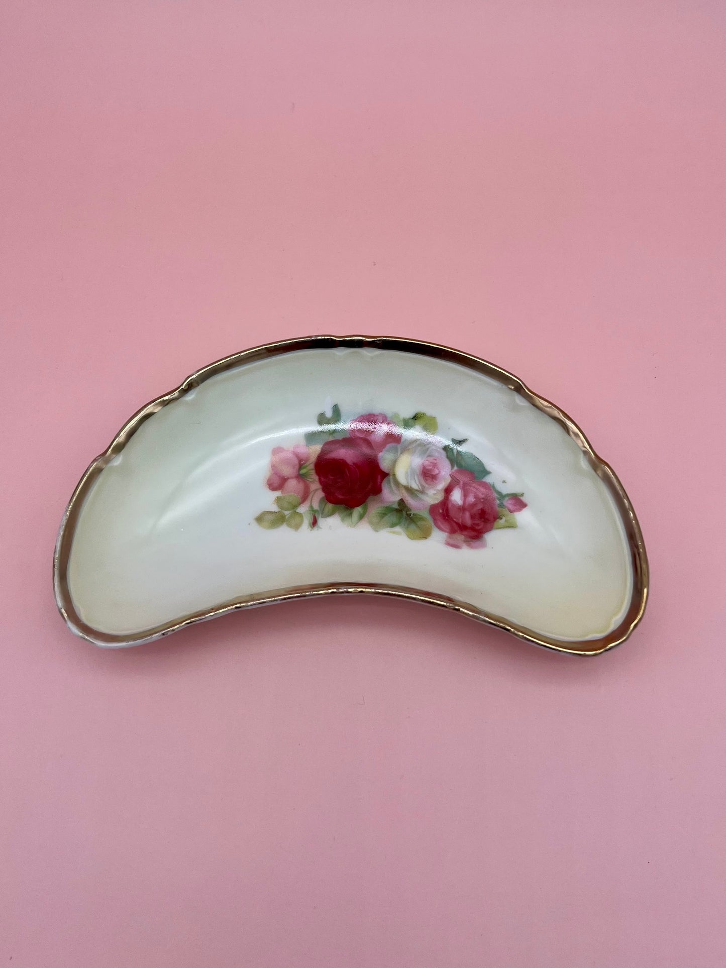 Rose-Smoking Accessory-Pearl&#39;s Puff Parlor