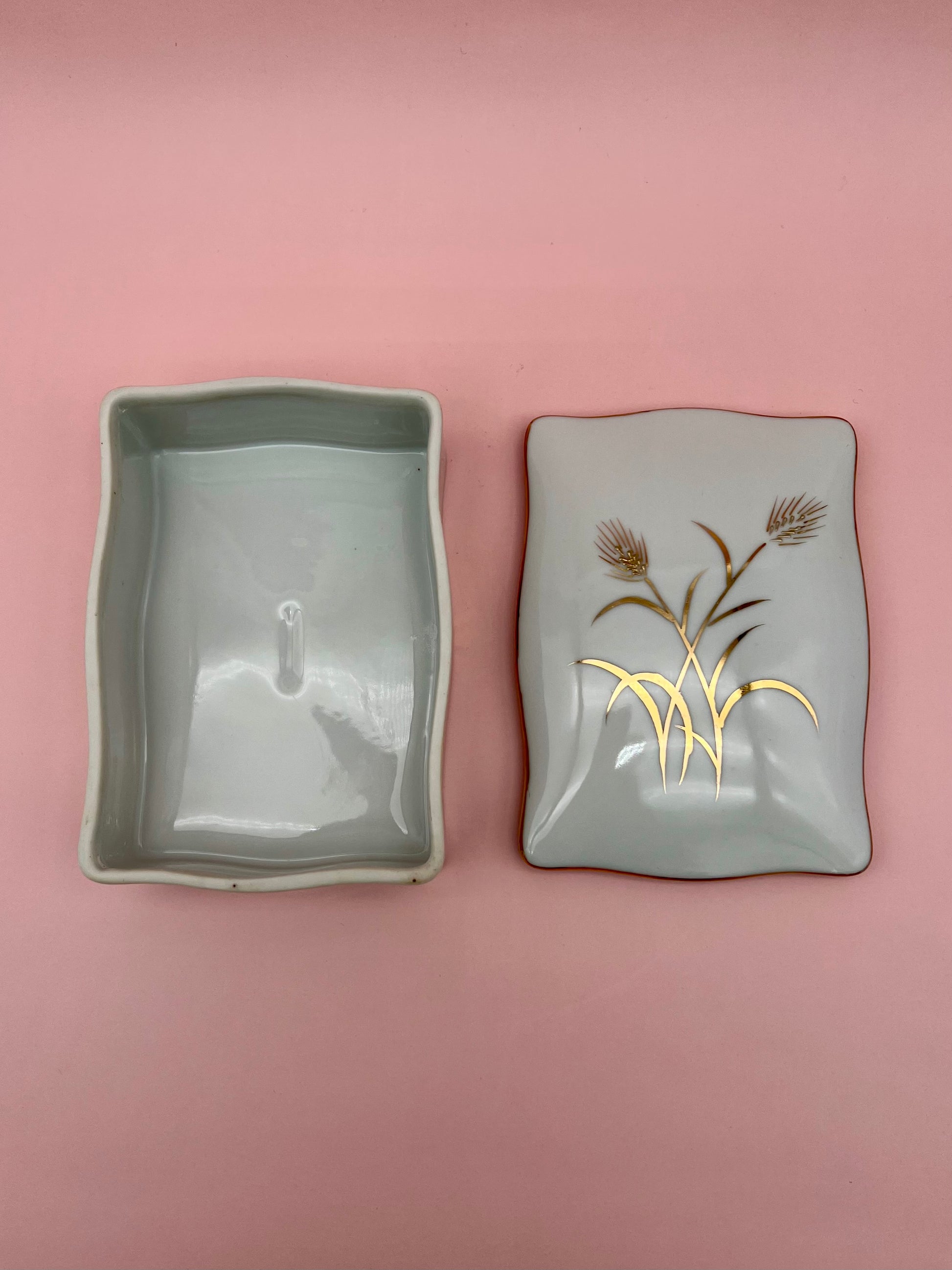 Sallie Set-Smoking Accessory-Pearl&#39;s Puff Parlor