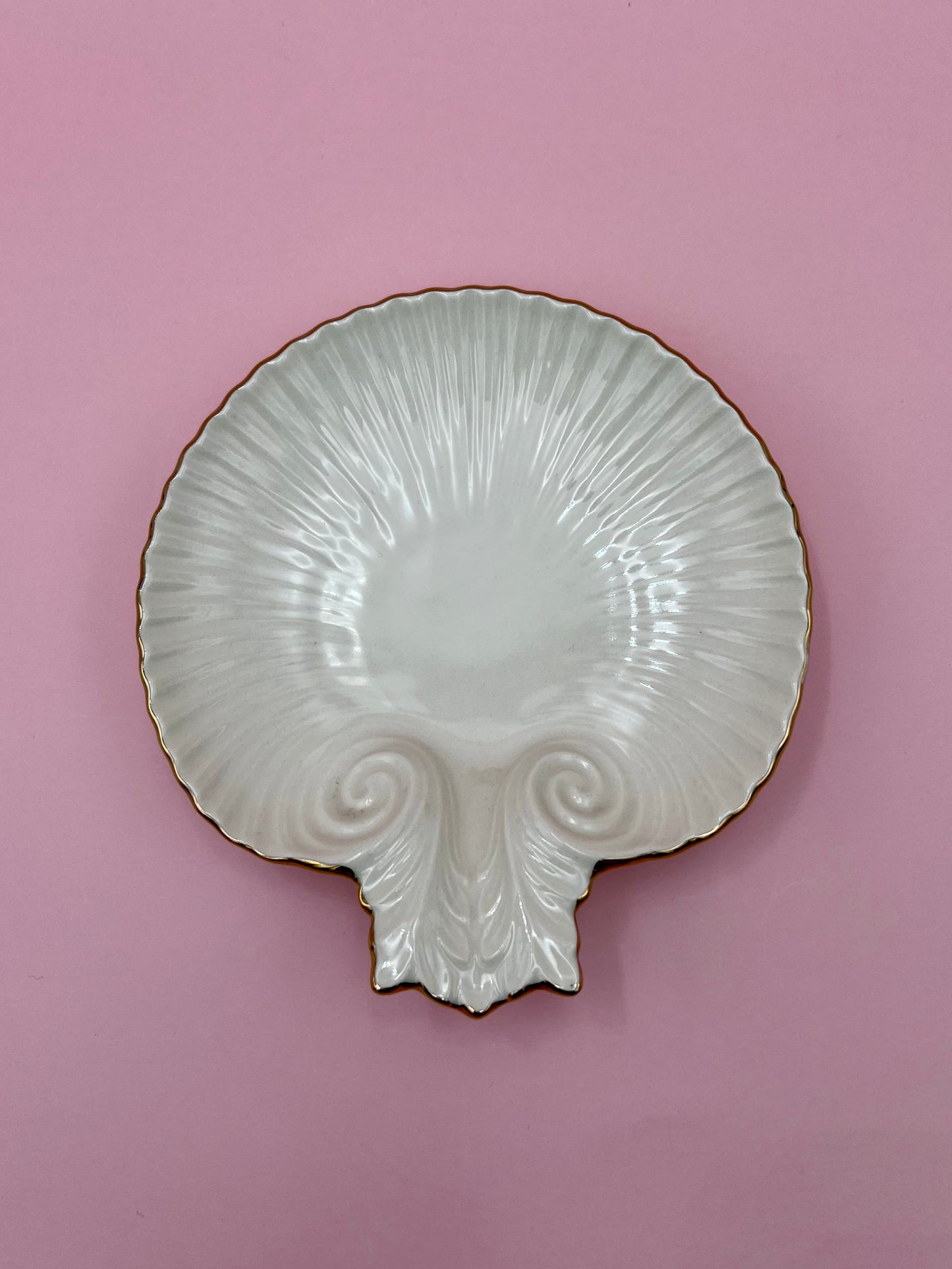 Shelly-Smoking Accessory-Pearl's Puff Parlor