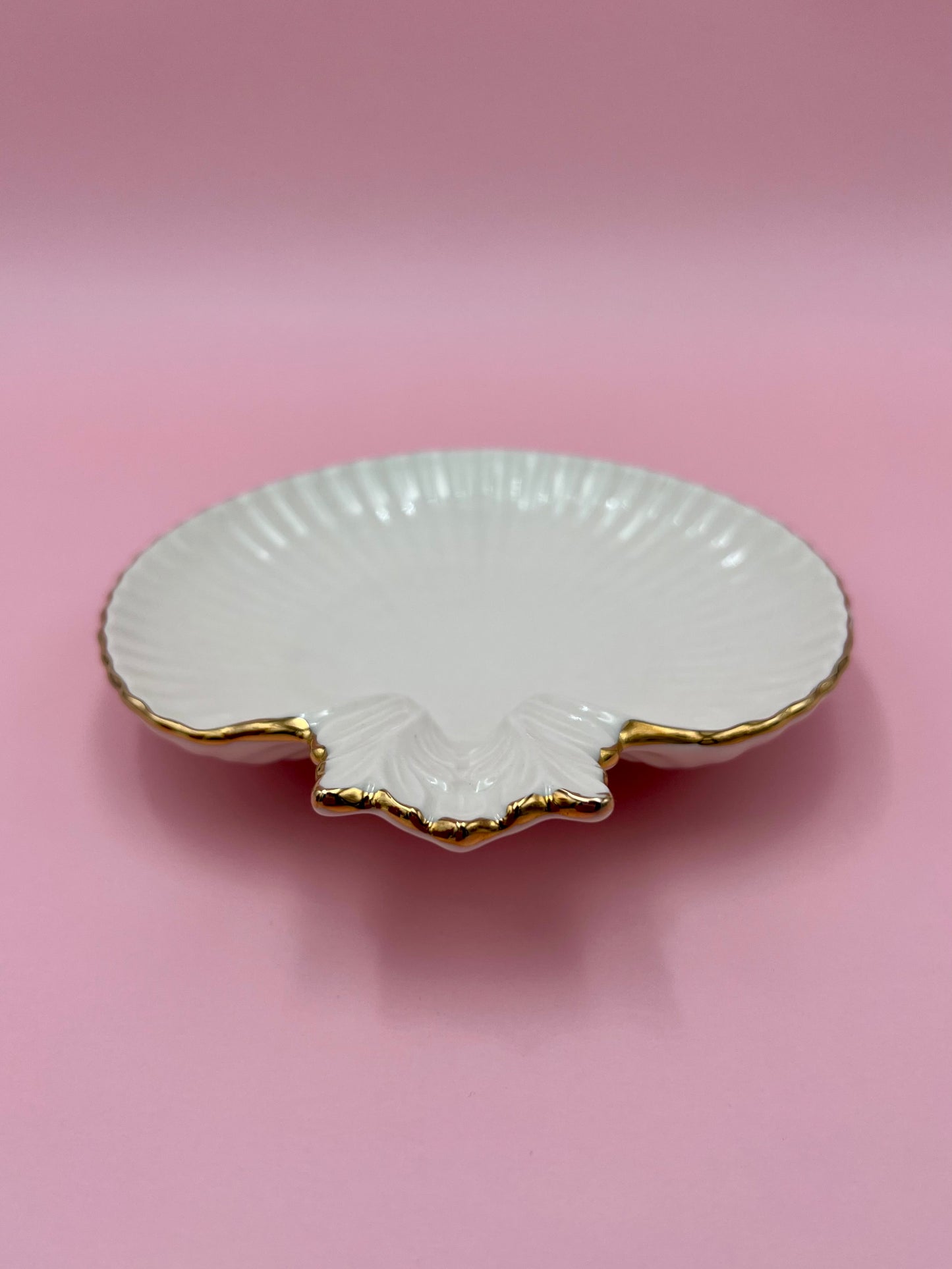 Shelly-Smoking Accessory-Pearl's Puff Parlor