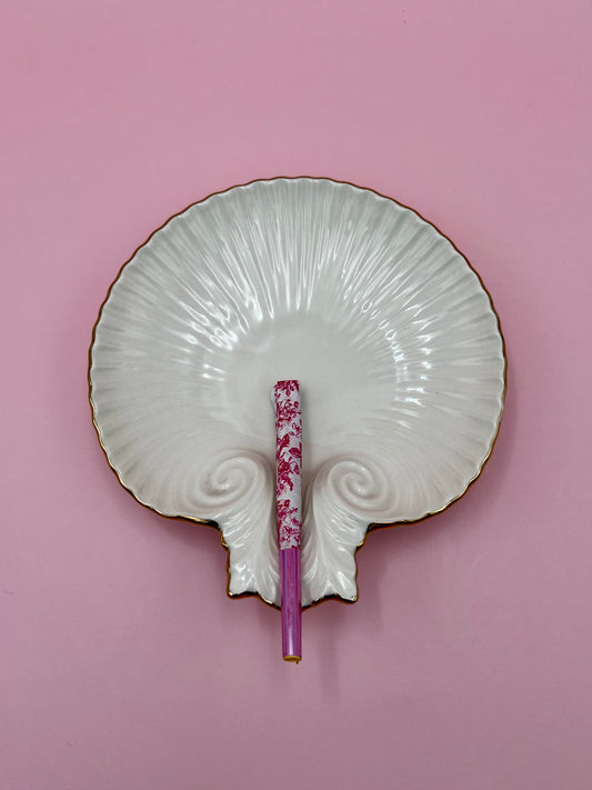 Shelly-Smoking Accessory-Pearl's Puff Parlor