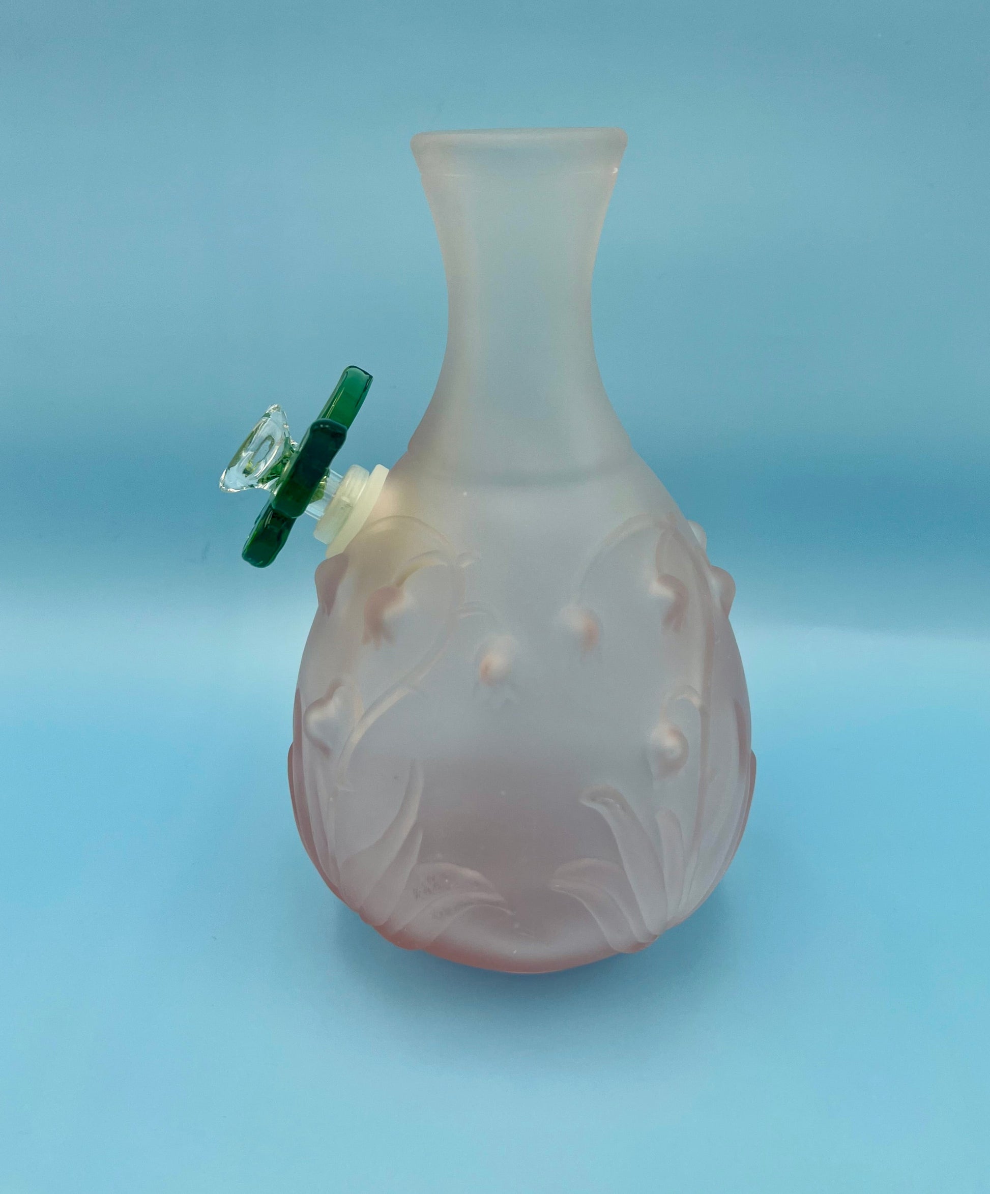 Simone Set-Decanter-Pearl&#39;s Puff Parlor