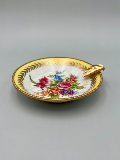 Simone-Smoking Accessory-Pearl&#39;s Puff Parlor