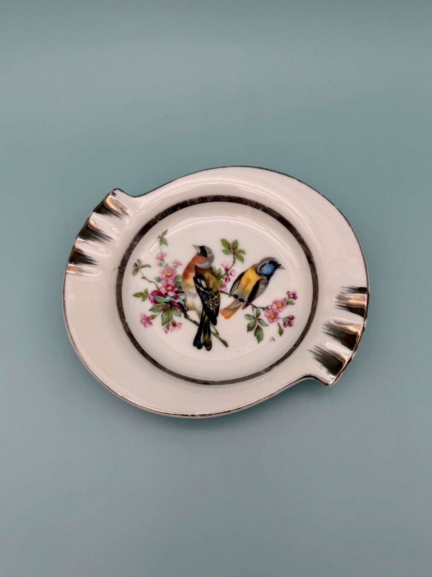 Skye-Smoking Accessory-Pearl's Puff Parlor