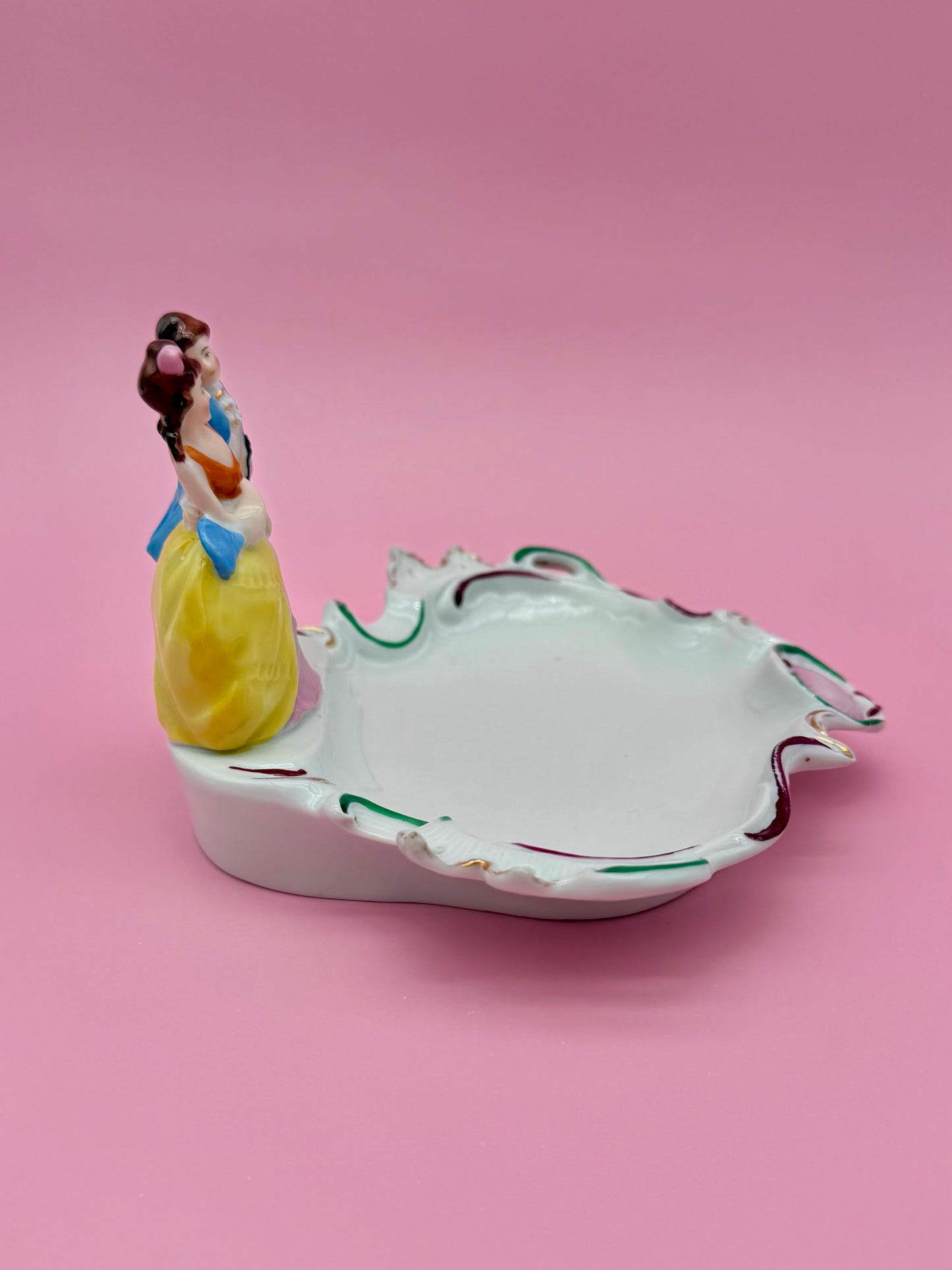 Solene-Smoking Accessory-Pearl's Puff Parlor