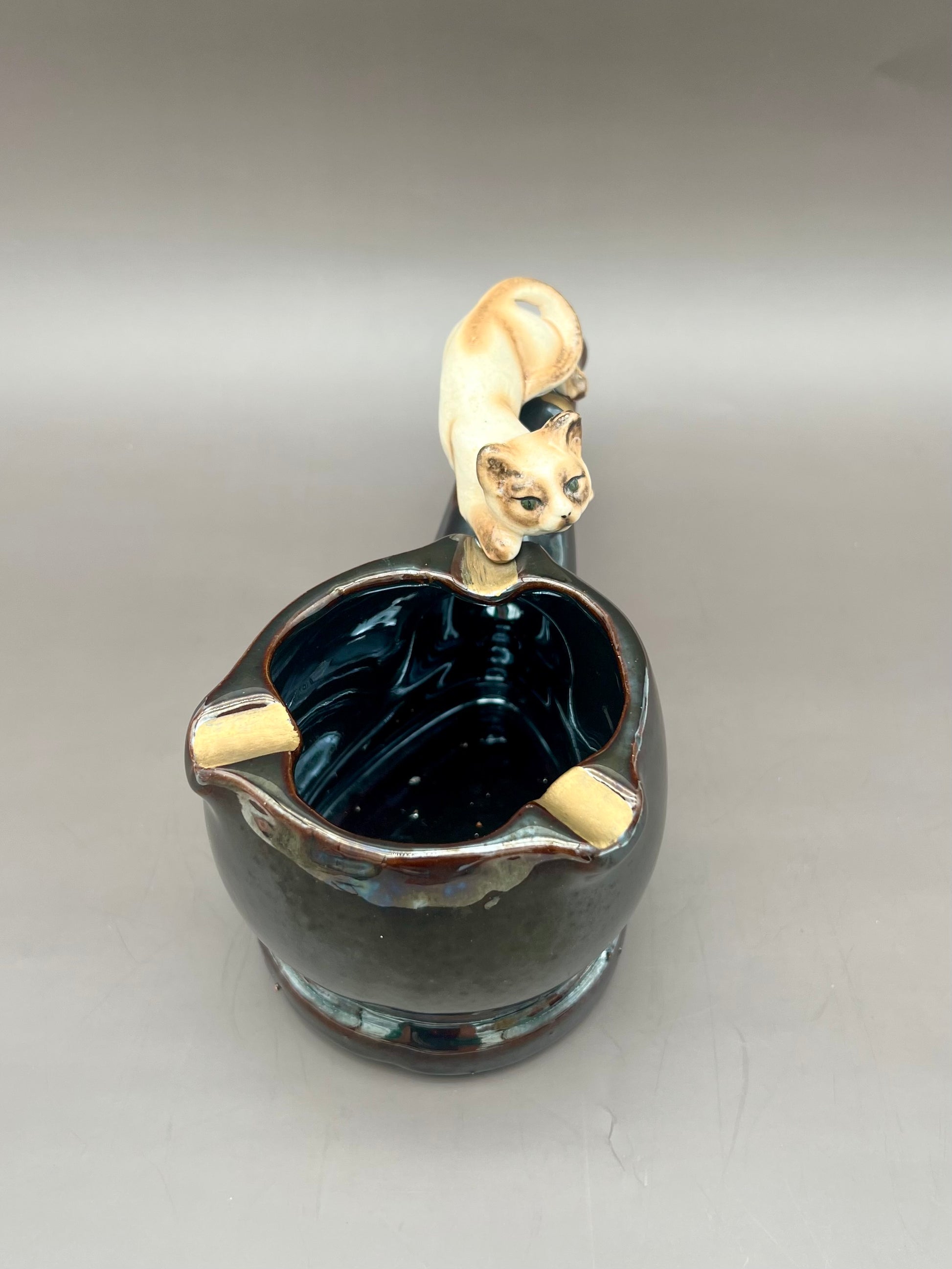 Suki-Smoking Accessory-Pearl&#39;s Puff Parlor