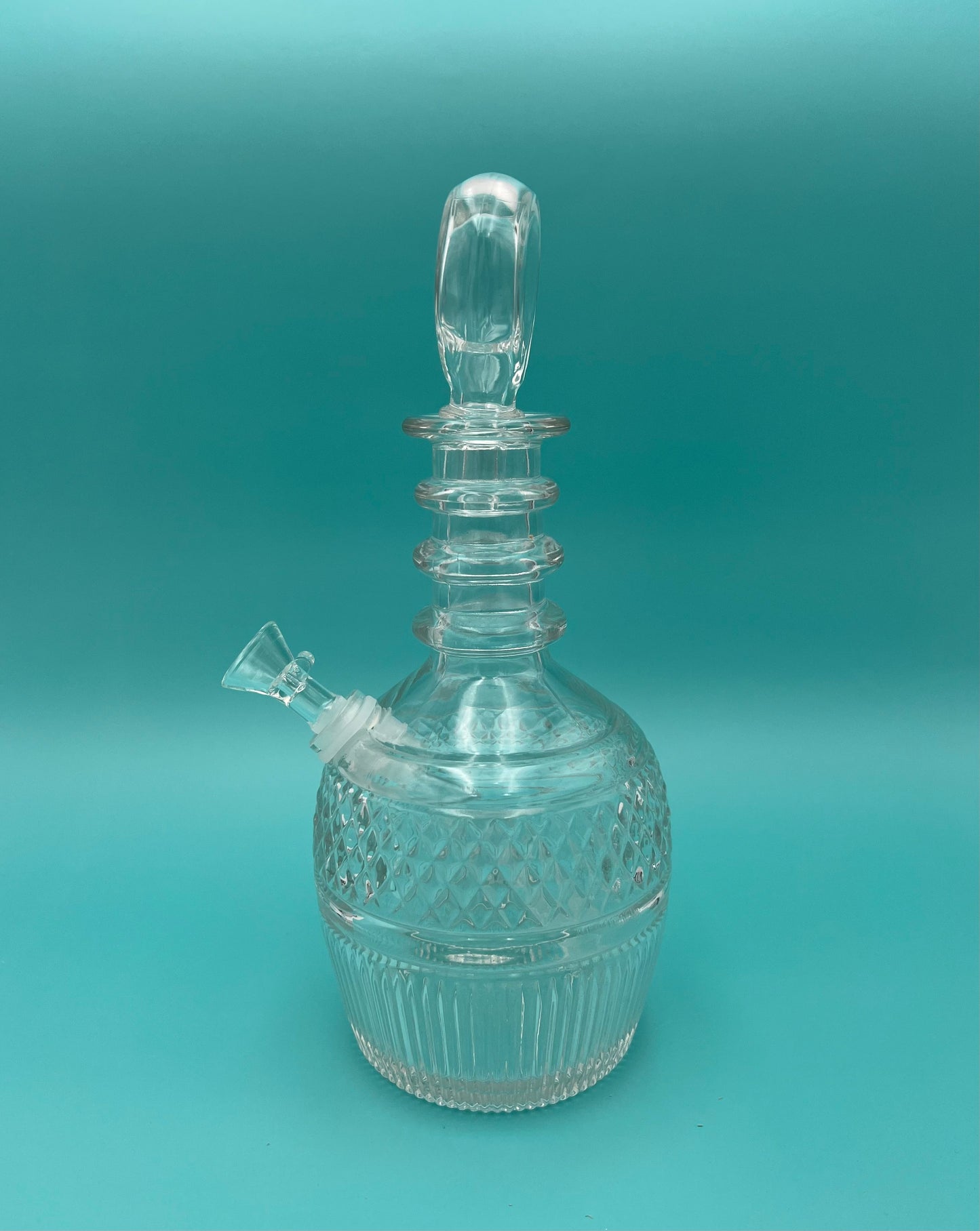 Tiffany-Decanter-Pearl&#39;s Puff Parlor
