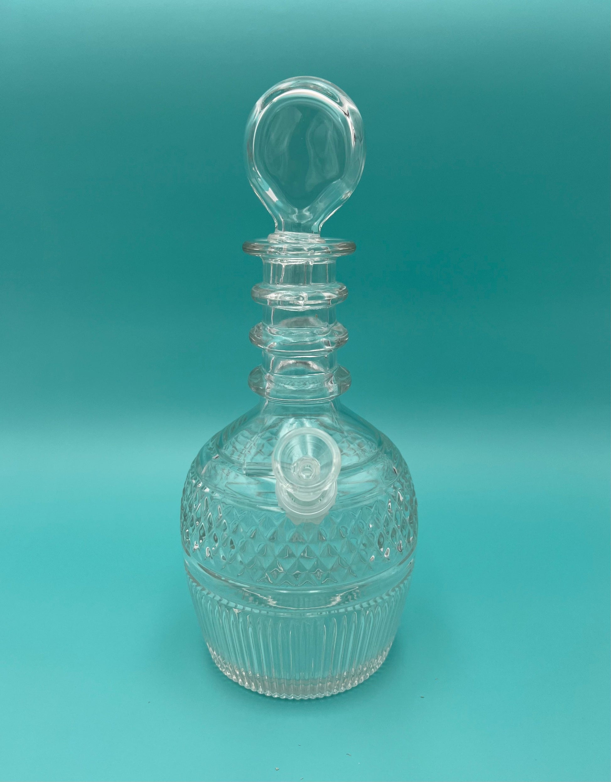 Tiffany-Decanter-Pearl&#39;s Puff Parlor
