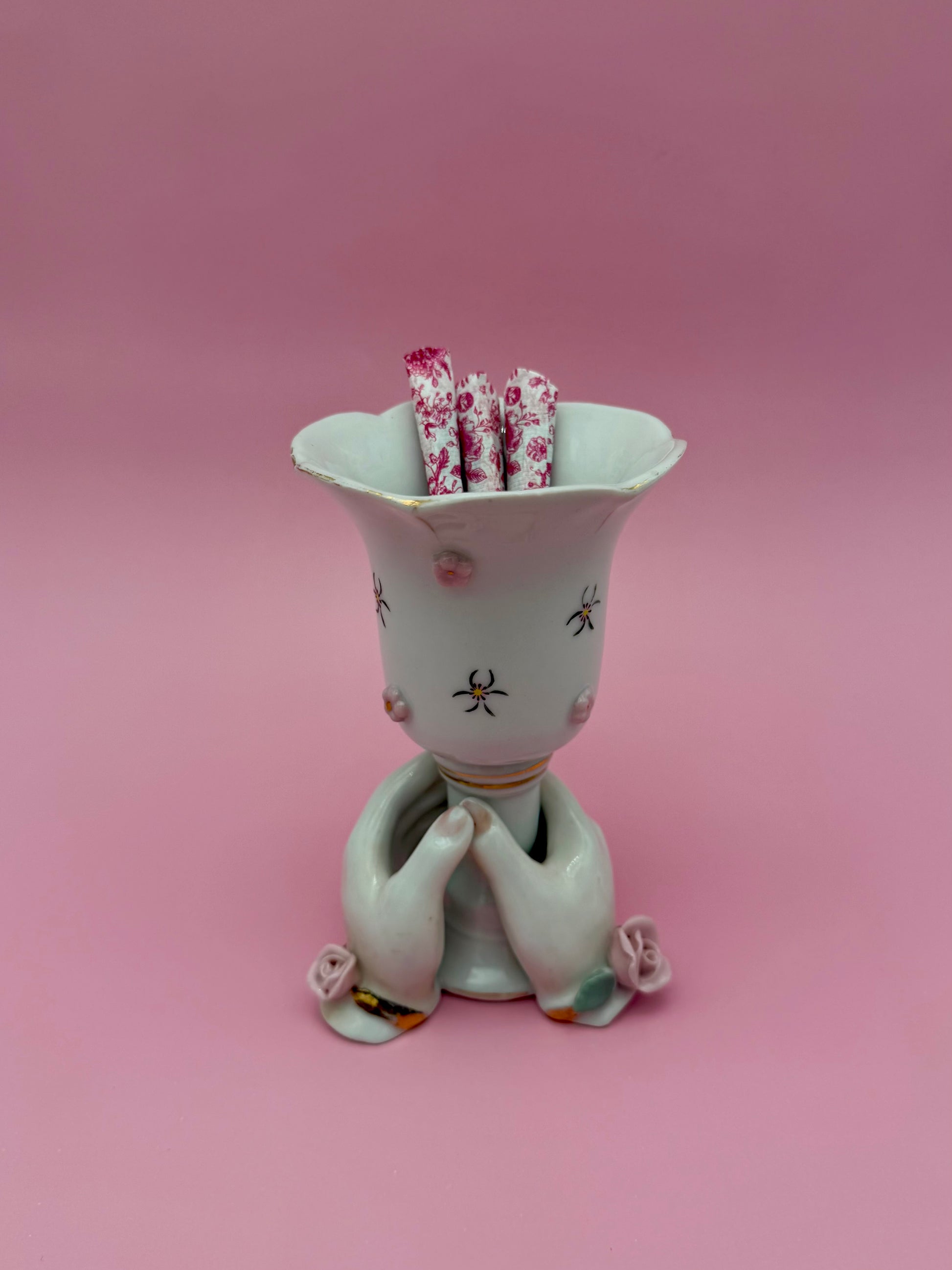 Valencia-Smoking Accessory-Pearl's Puff Parlor