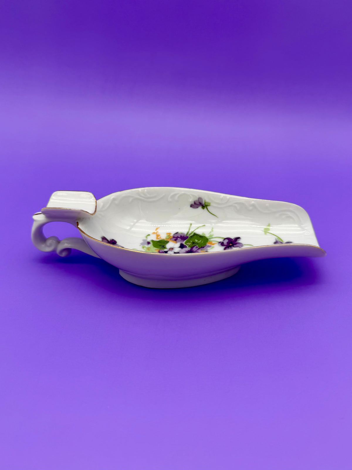 Viola-Smoking Accessory-Pearl's Puff Parlor