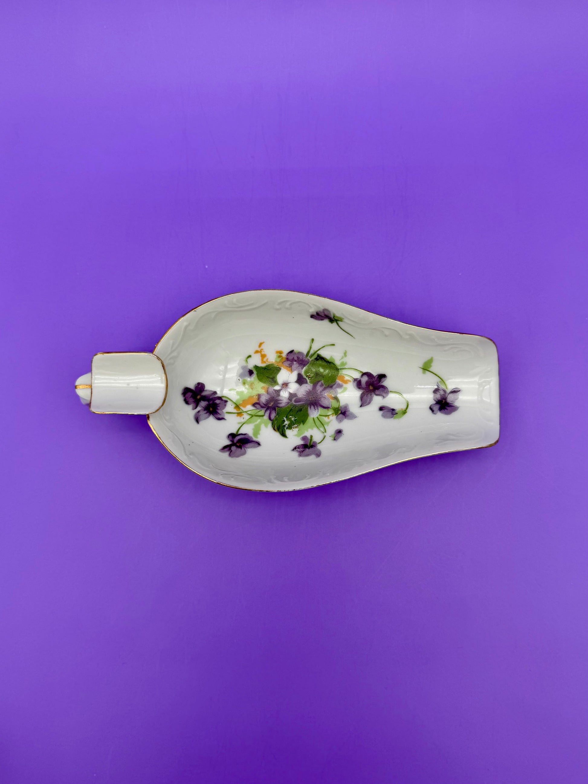 Viola-Smoking Accessory-Pearl's Puff Parlor