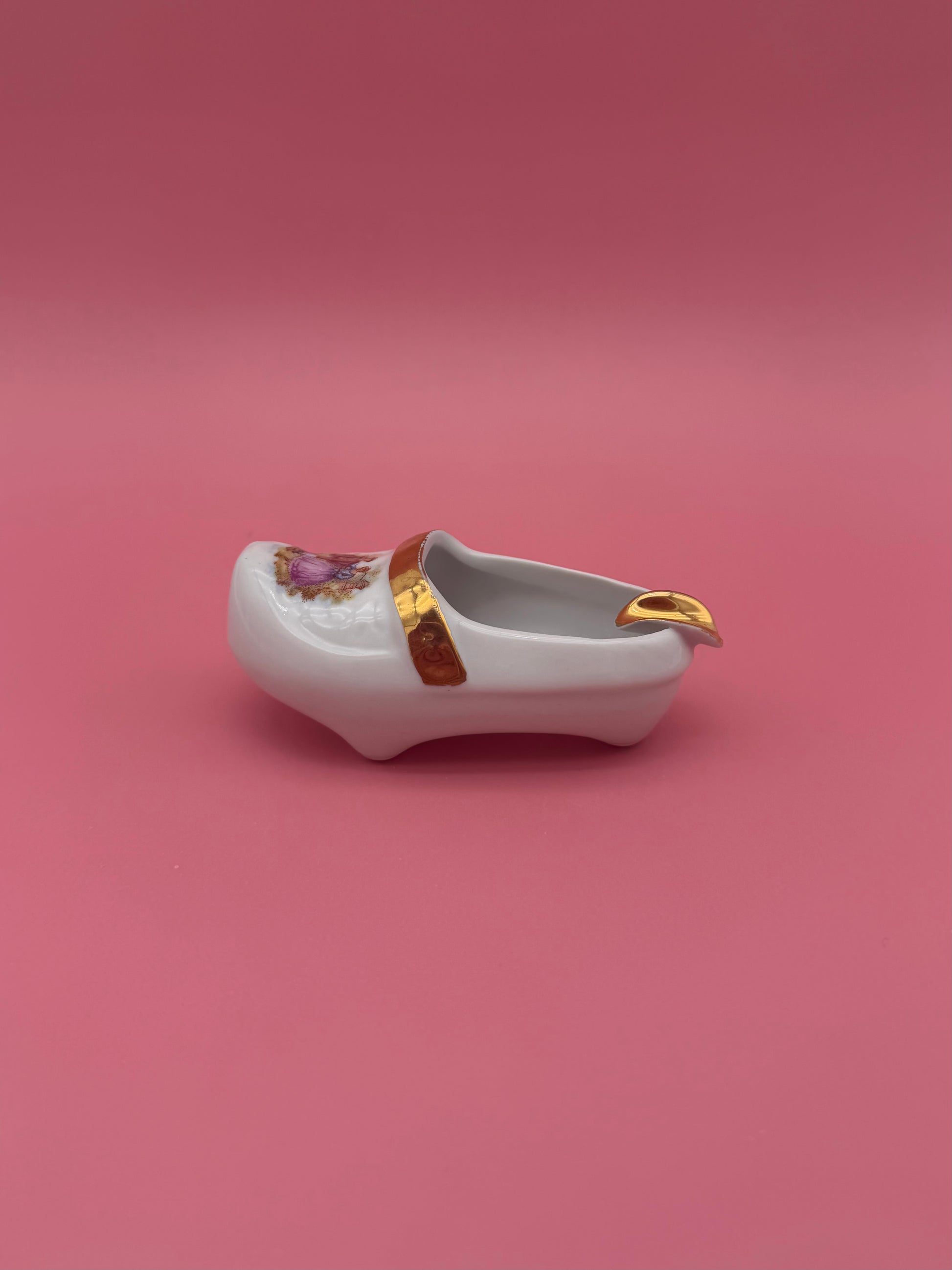 Vivi-Smoking Accessory-Pearl's Puff Parlor