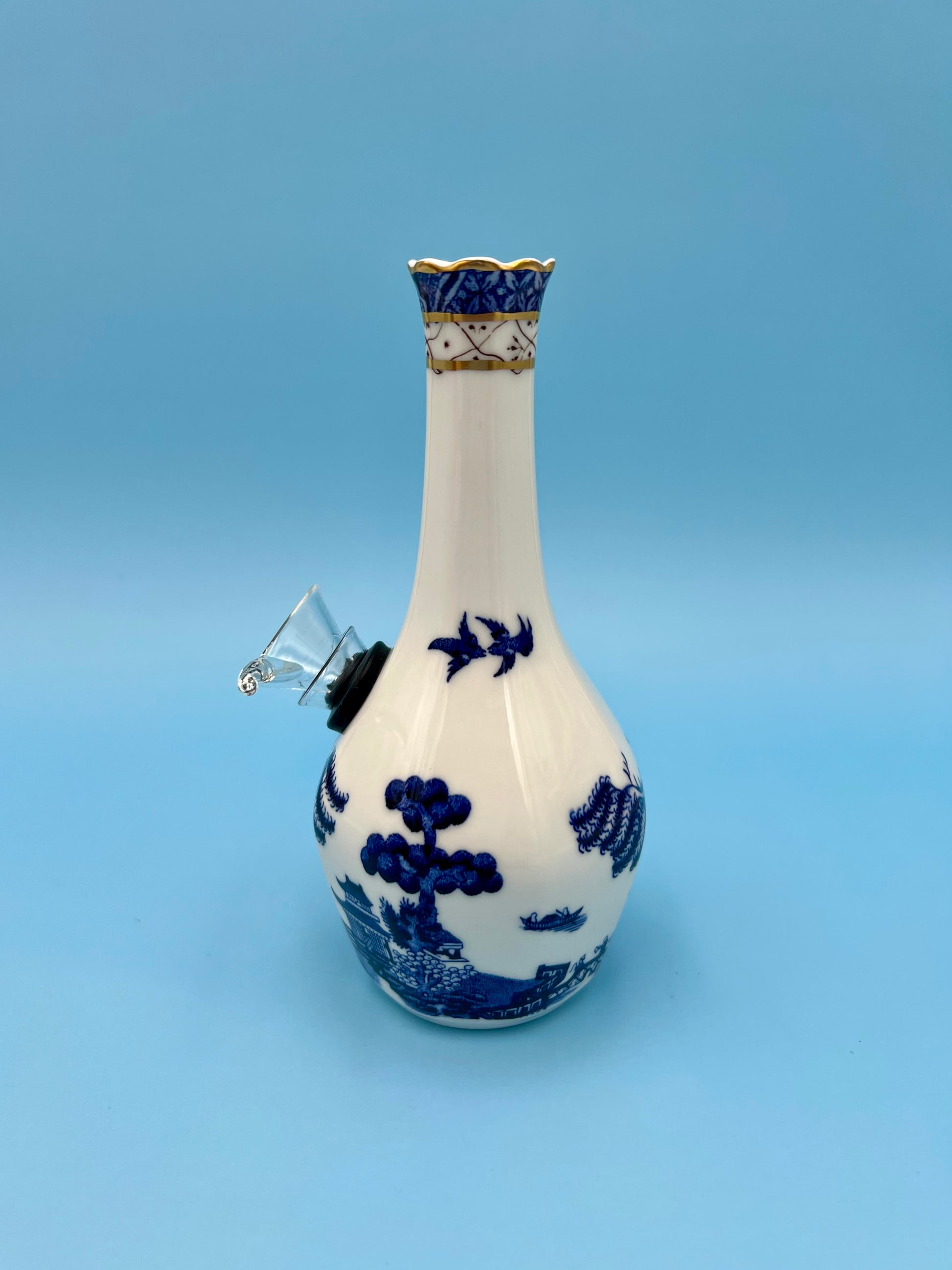 Willow-Petite Water Pipe-Pearl's Puff Parlor