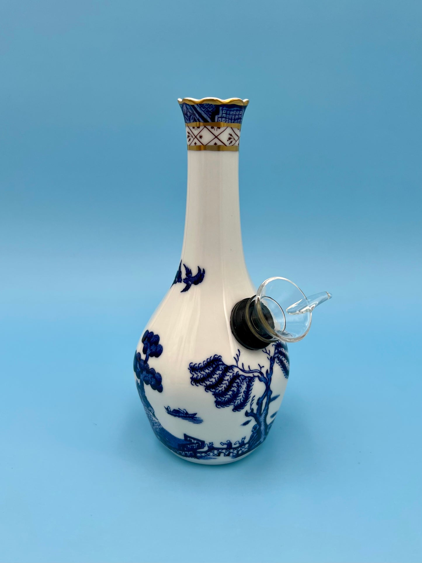 Willow-Petite Water Pipe-Pearl's Puff Parlor